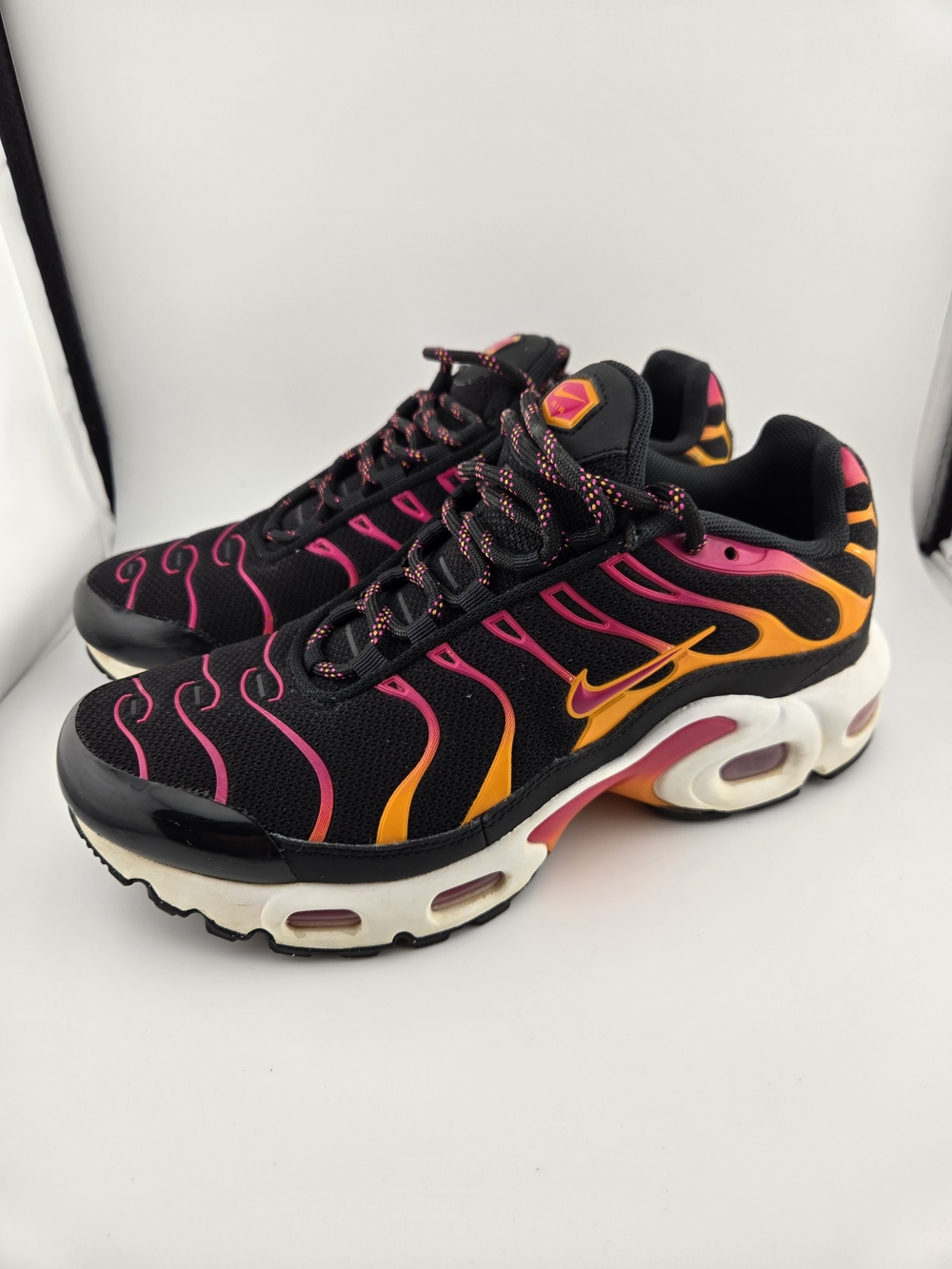 Nike Air Max Plus Black Orange & Pink Size Youth 4.5Y Style DX9264-001